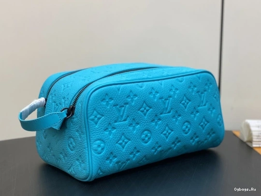 VUITTON LOUIS KIT POUCH-28*15*16.5cm TOILET DOPP 0509